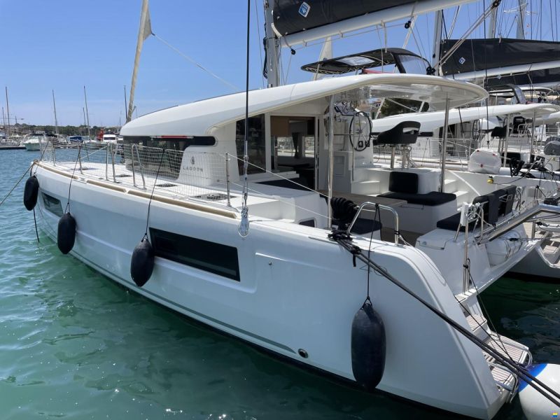 Lagoon 40