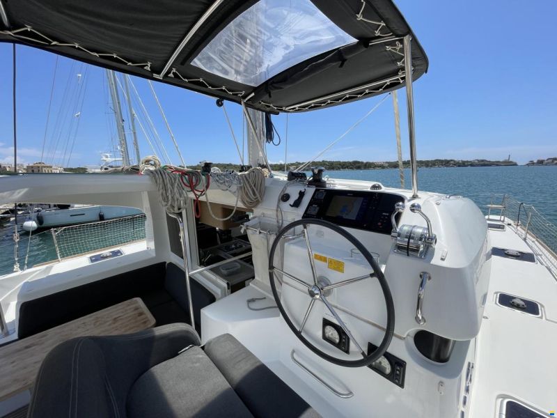 Lagoon 40