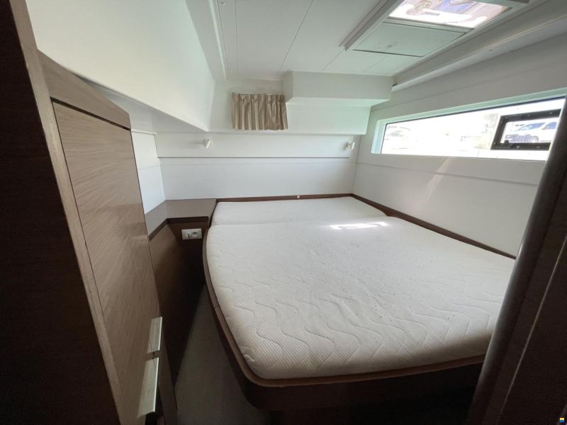Lagoon 40