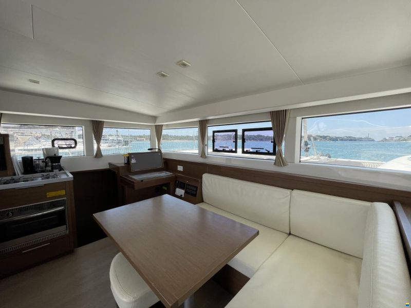 Lagoon 40