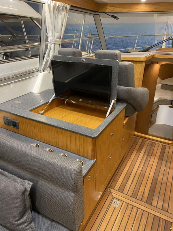 Saga 330 SunTop