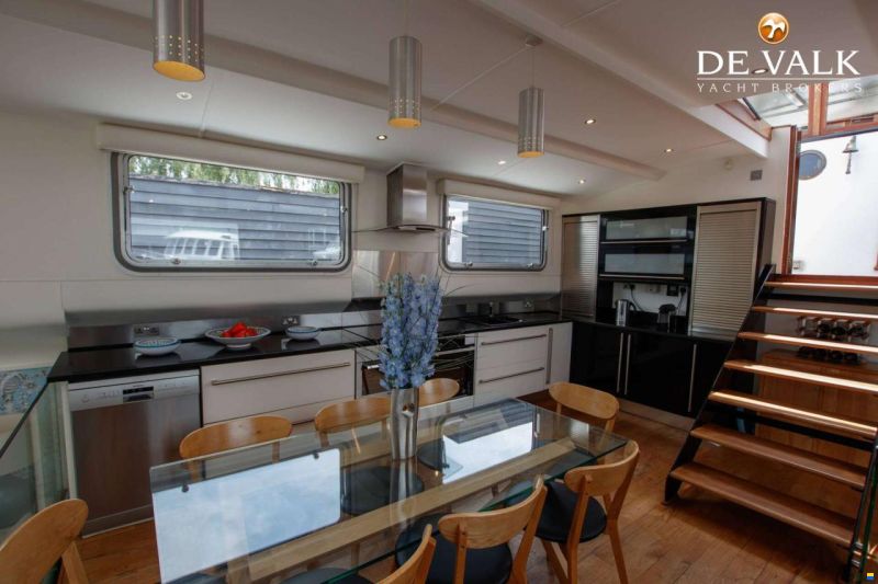 Houseboat Waterloft Luxemotor Spitz 38M