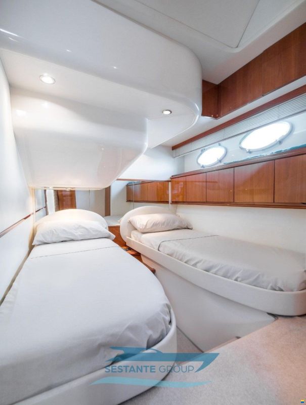 Pershing 50'