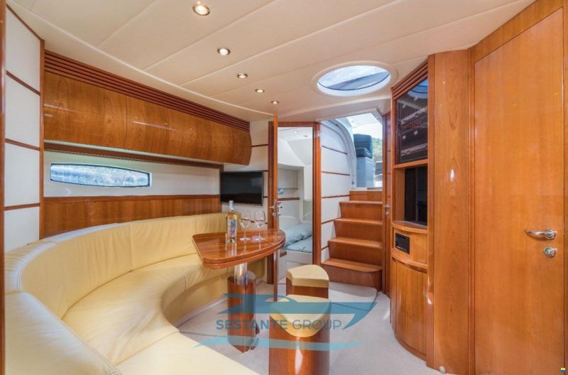 Pershing 50'