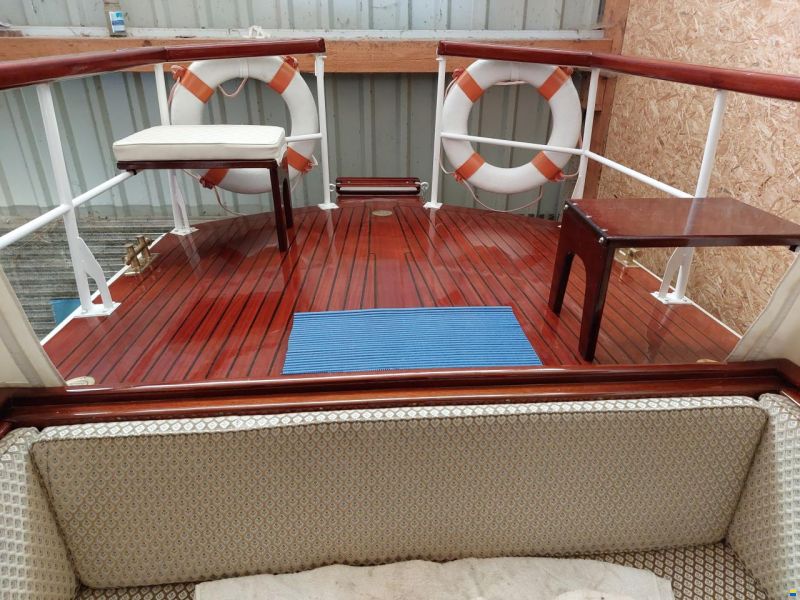 Backdecker