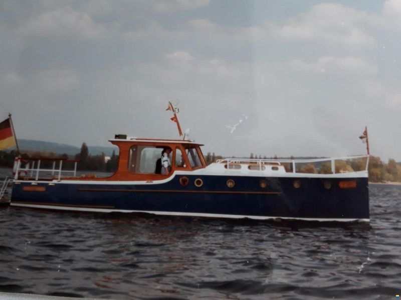 Backdecker