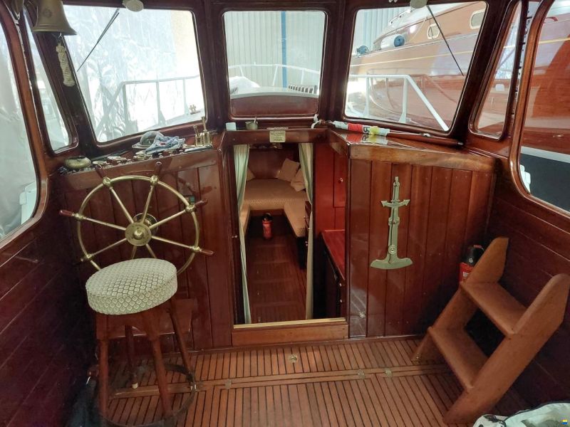 Backdecker