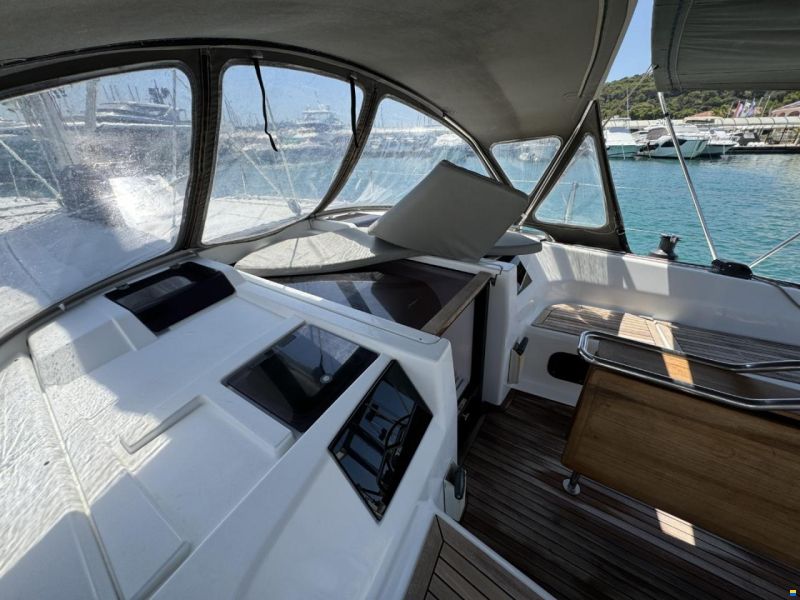 Hanse 415