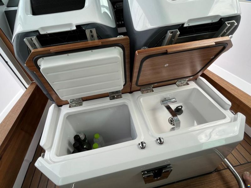 Axopar 28 AC Brabus Line