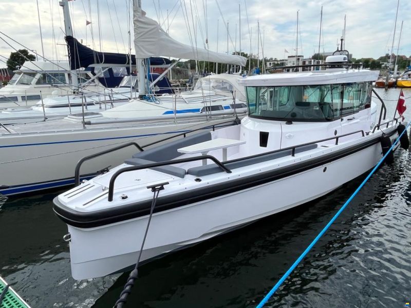 Axopar 28 AC Brabus Line
