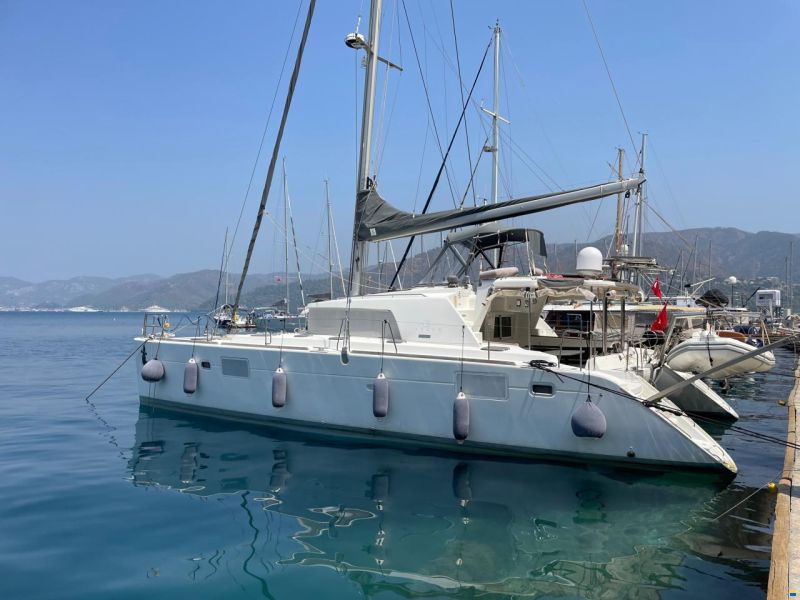 Lagoon 440