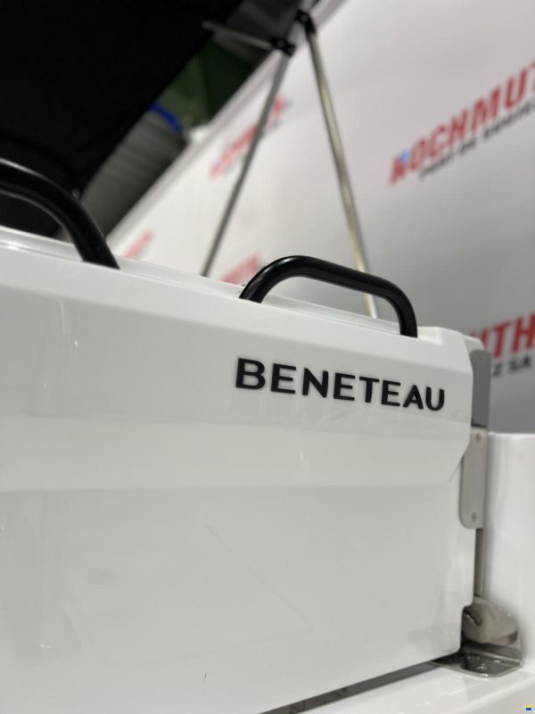 Beneteau Flyer 8 SUNdeck