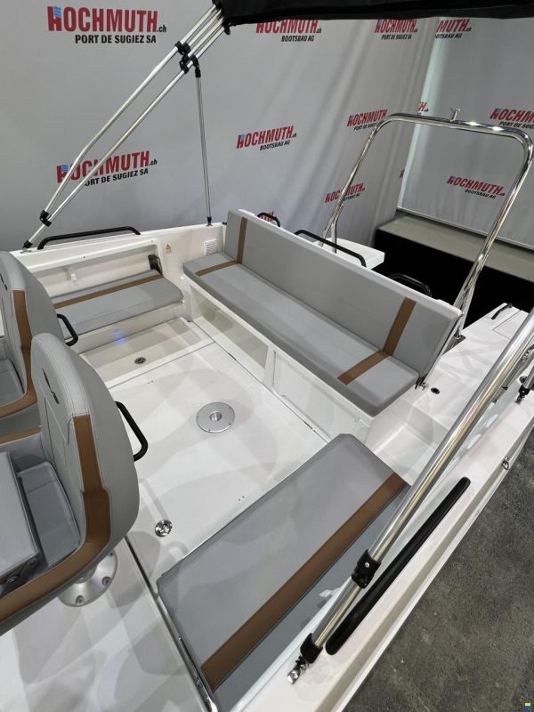 Beneteau Flyer 8 SUNdeck