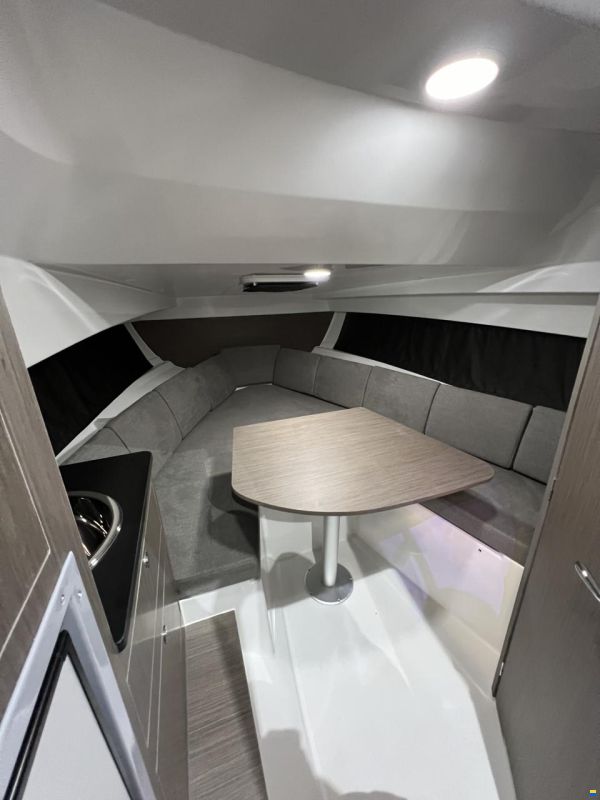 Beneteau Flyer 8 SUNdeck