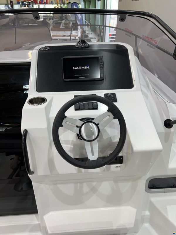 Beneteau Flyer 8 SUNdeck