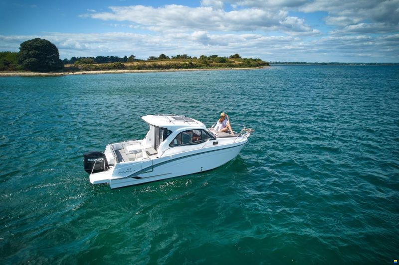 Beneteau Antares 7 OB V2