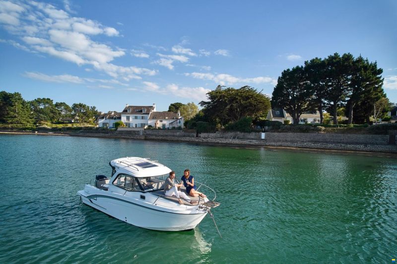 Beneteau Antares 7 OB V2