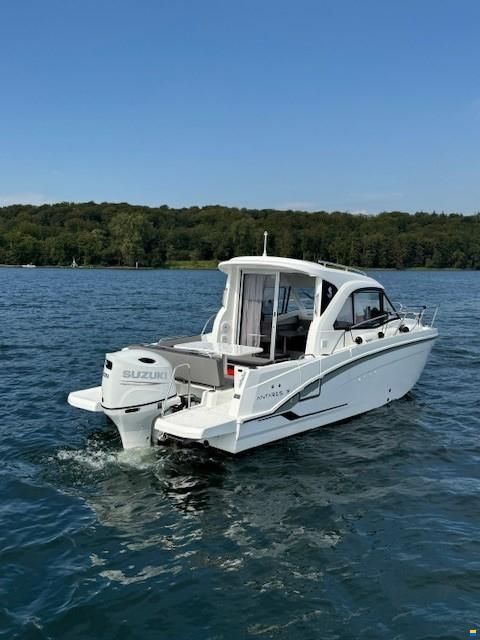 Beneteau Antares 7 OB V2