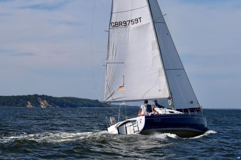 Beneteau First 27.7