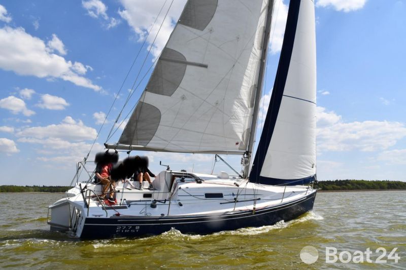 Beneteau First 27.7