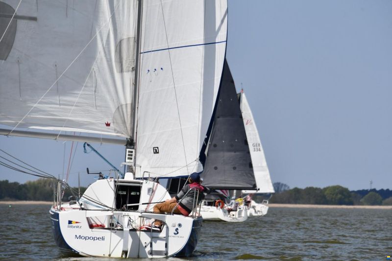 Beneteau First 27.7