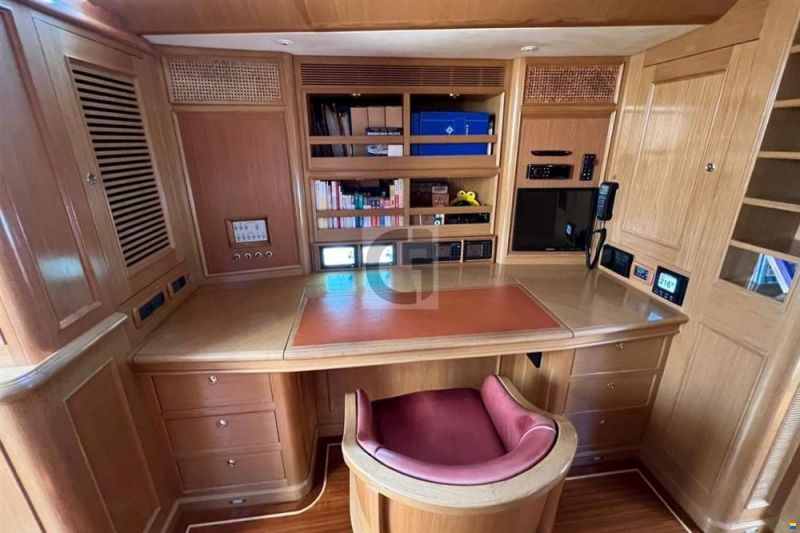 CN Yacht 2000 Felci FY71
