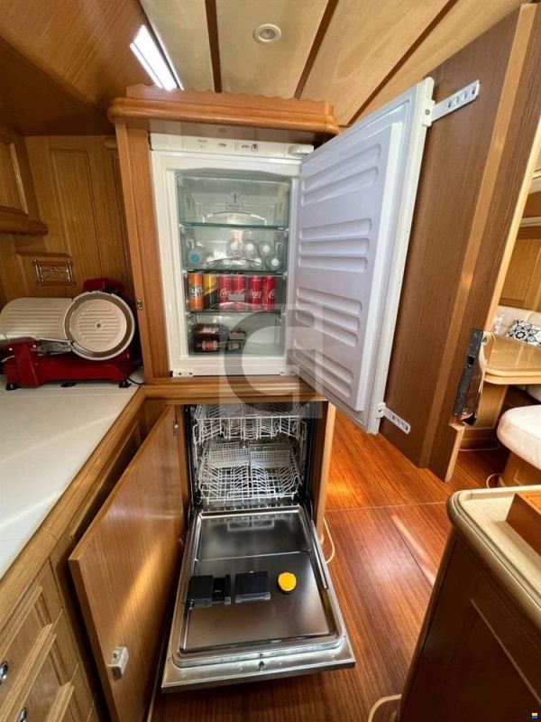 CN Yacht 2000 Felci FY71