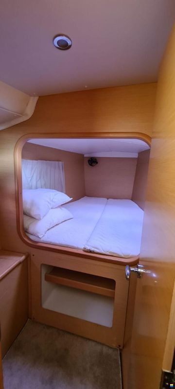 Lagoon 380