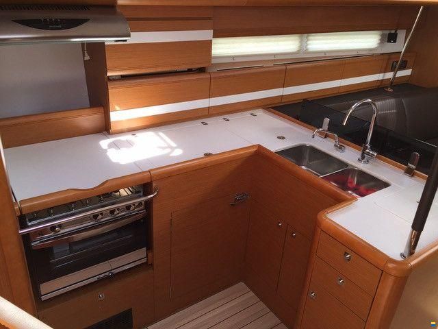 Jeanneau 53