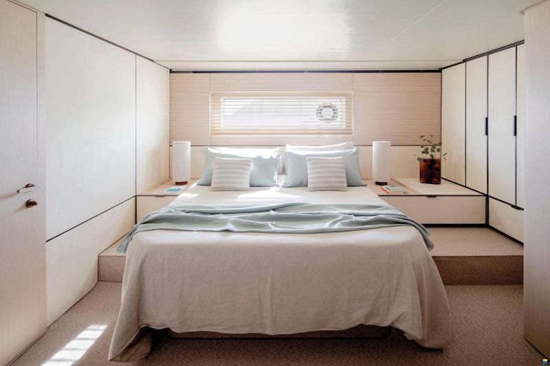 Azimut Seadeck 6