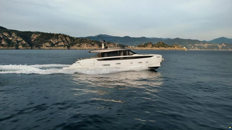 Azimut Seadeck 7