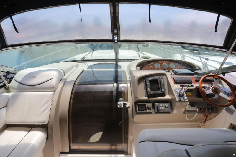 Bayliner Avanti 40