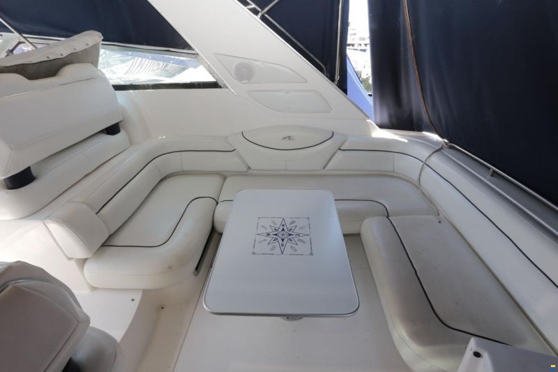 Bayliner Avanti 40