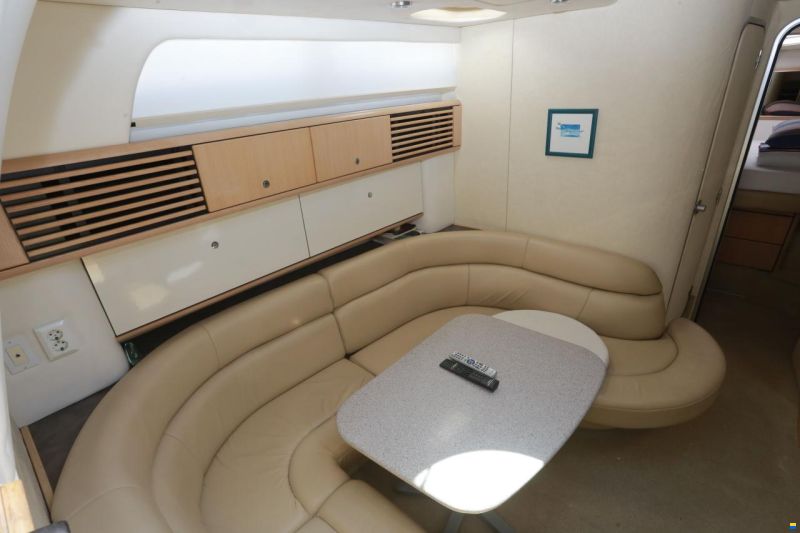 Bayliner Avanti 40