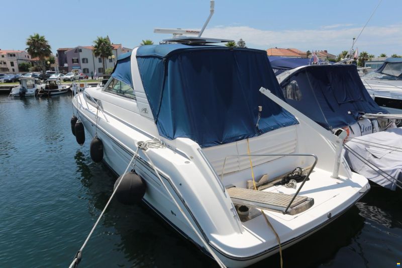 Bayliner Avanti 40