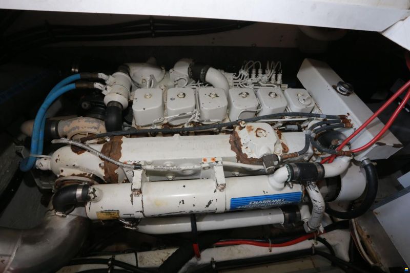 Bayliner Avanti 40
