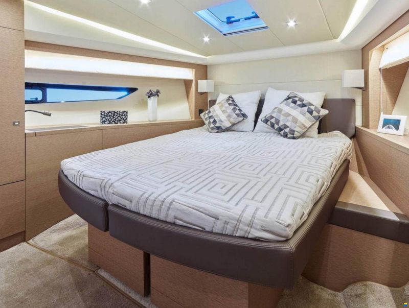 Prestige Yacht 500s