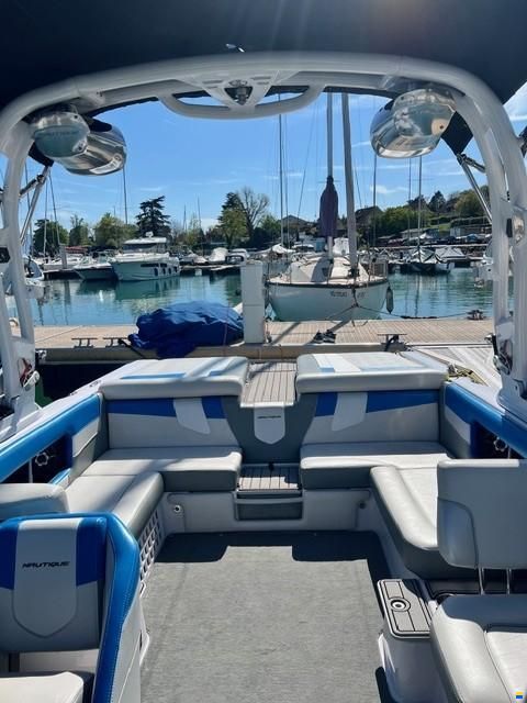 Nautique Super Air Nautique 230 Team Edition