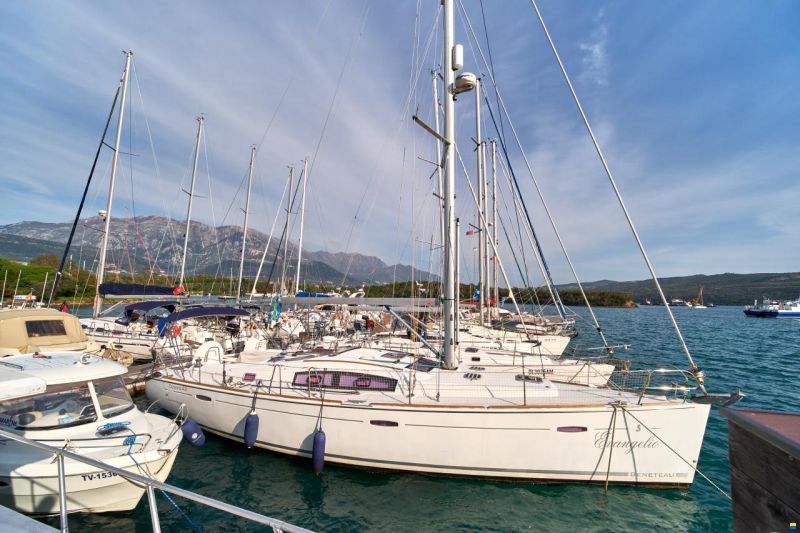 Houseboat