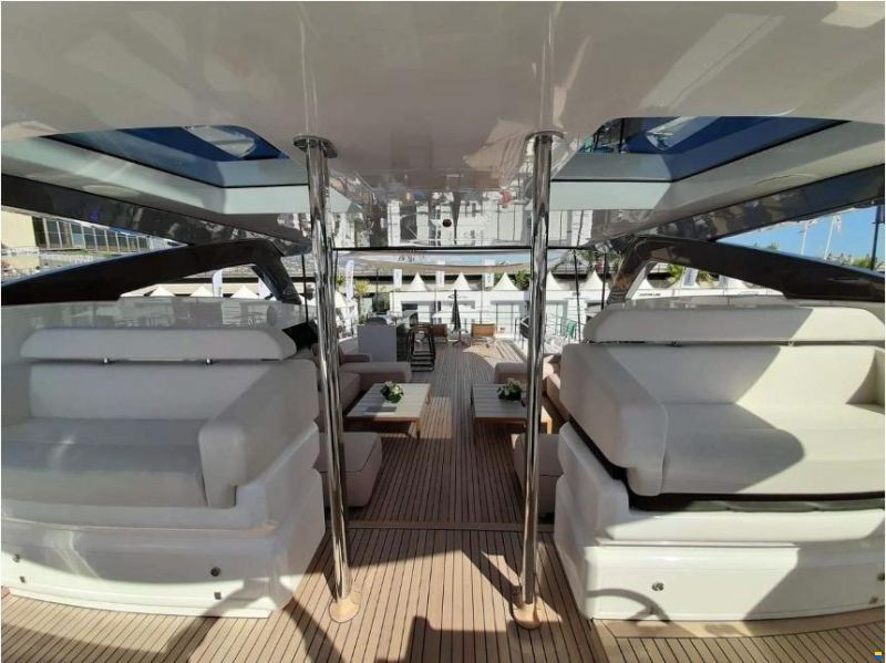 Custom Line 106