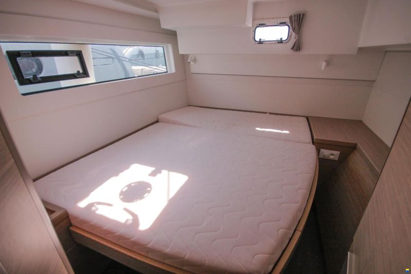 Lagoon 40