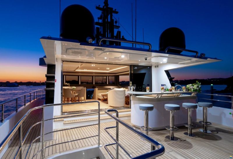 Gulf Craft Majesty 100