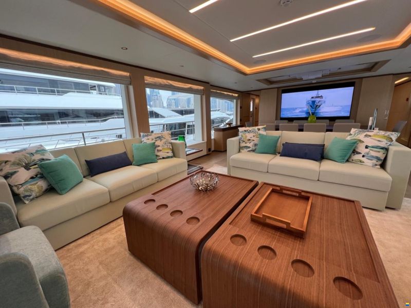 Gulf Craft Majesty 100