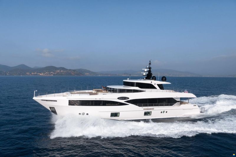 Gulf Craft Majesty 100