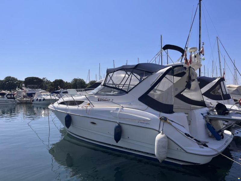 Bayliner 3055