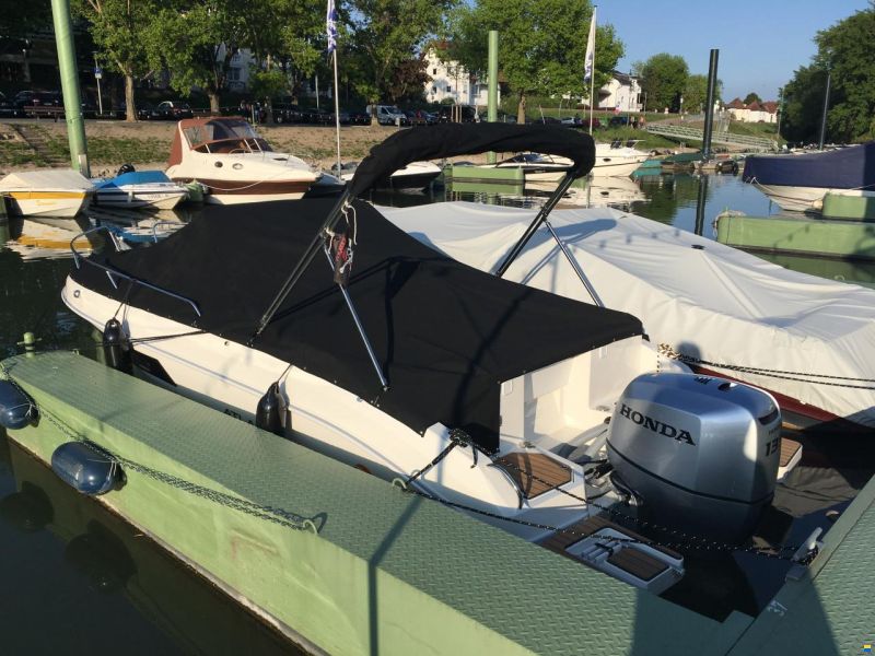Atlantic Marine Sun Cruiser 630