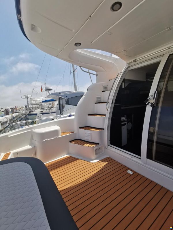 Sealine Statement 330