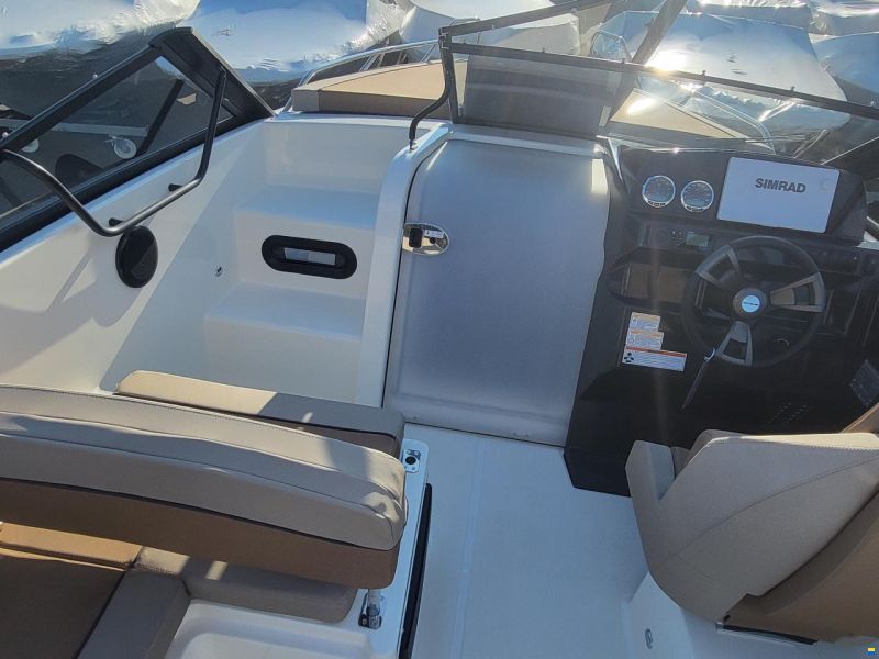 Quicksilver Activ 675 Cruiser