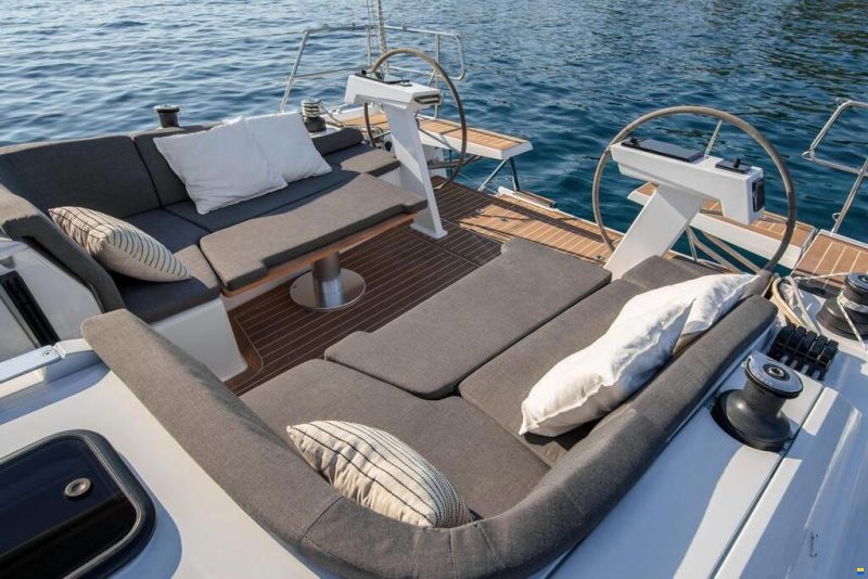 Hanse 410