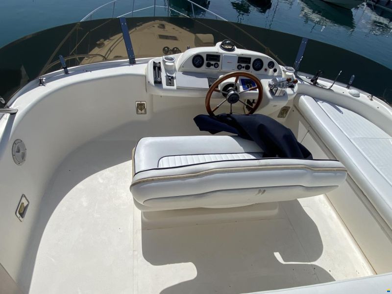 Sealine F43